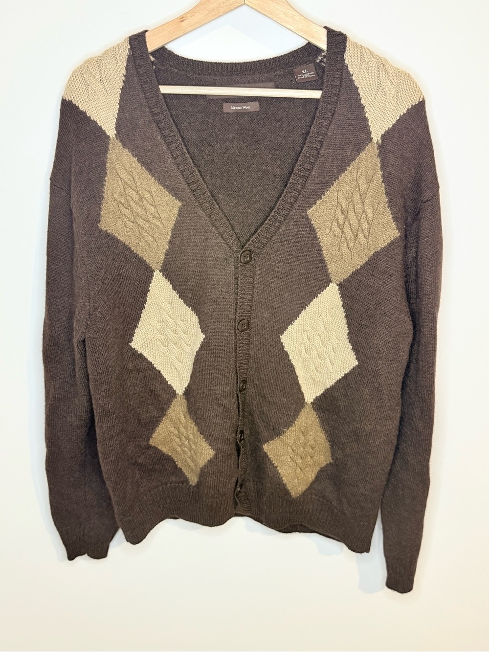 Perry Ellis Brown Argyle V-Neck Cardigan Sweater 100% Merino Wool
